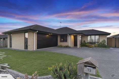 Photo of property in 72 Carrington Drive, Papamoa Beach, Papamoa, 3118