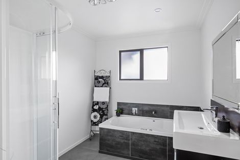 Photo of property in 10 Juniper Close, Alexandra, 9320