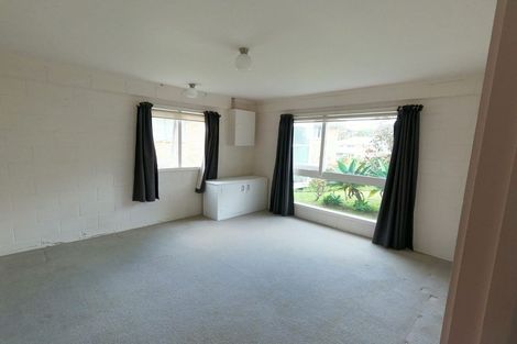 Photo of property in 15 Gretel Place, Hillcrest, Auckland, 0627