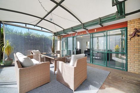 Photo of property in 14 Waimoko Glen, Swanson, Auckland, 0612