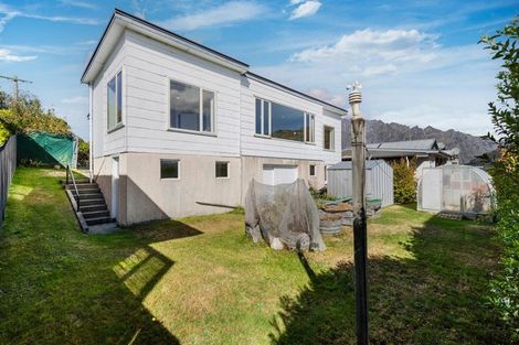 Photo of property in 37 Mcbride Street, Frankton, Queenstown, 9300