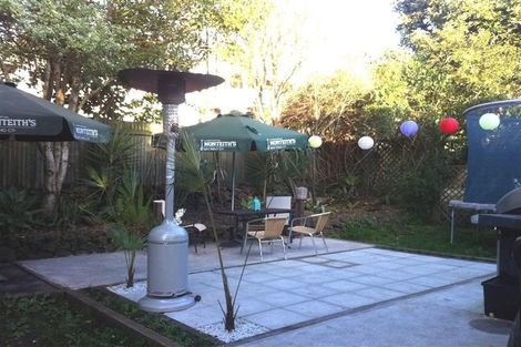 Photo of property in 2/20 Woodford Road, Mount Eden, Auckland, 1024