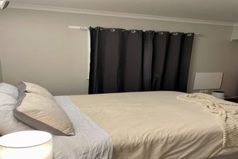 Photo of property in 10 Helen Street, Brooklyn, Wellington, 6021