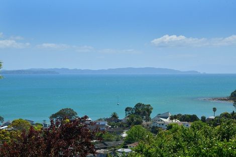 Photo of property in 10 Totara Road, Stanmore Bay, Whangaparaoa, 0932
