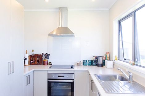 Photo of property in 34 Okiwa Terrace, Waiinu Beach, Whanganui, 4588