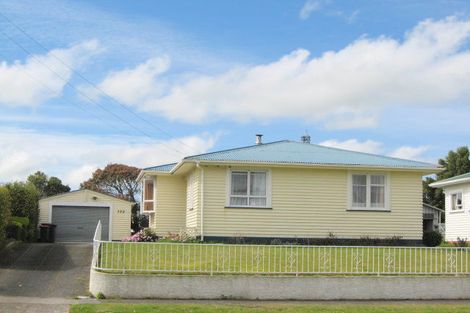 Photo of property in 132 Miranda Street, Stratford, 4332