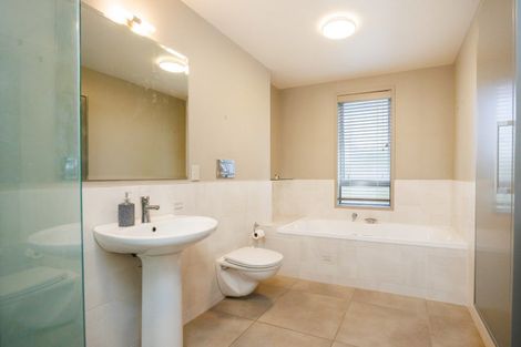 Photo of property in 3 Windsor Street, Terrace End, Palmerston North, 4410
