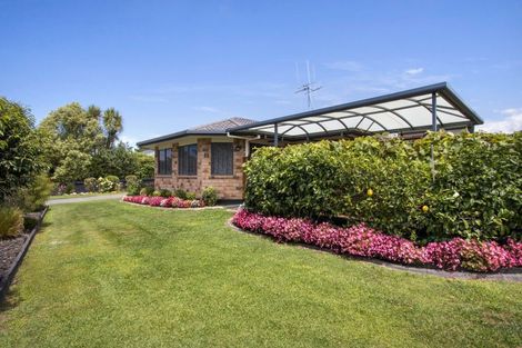 Photo of property in 2 Bransley Grove, Katikati, 3129