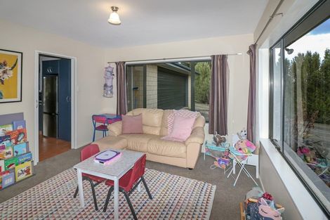 Photo of property in 75 Adelaide Road, Dannevirke, 4978