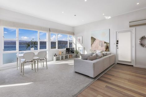 Photo of property in 147 Marine Parade, Seatoun, Wellington, 6022