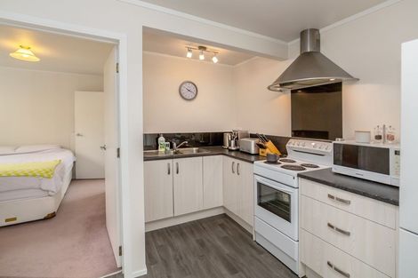 Photo of property in 6 Ngaio Place, Lansdowne, Masterton, 5810