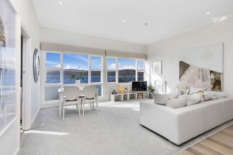 Photo of property in 147 Marine Parade, Seatoun, Wellington, 6022