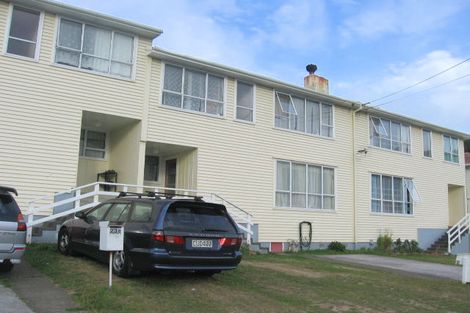 Photo of property in 23 Taiaroa Street, Strathmore Park, Wellington, 6022