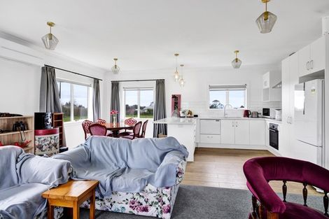 Photo of property in 297 Radnor Road, Midhirst, Stratford, 4394