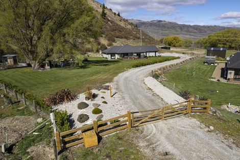 Photo of property in 20 Sugarloaf Drive, Mount Pisa, Cromwell, 9384