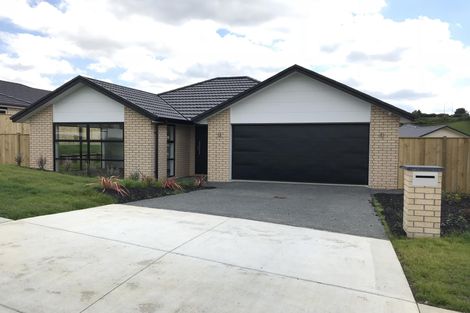 Photo of property in 92 Hillpark Drive, Pokeno, 2402