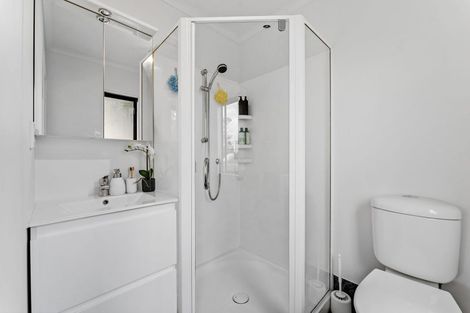 Photo of property in 9a Brightside Road, Stanmore Bay, Whangaparaoa, 0932