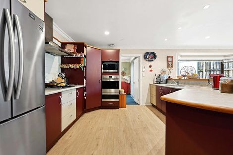 Photo of property in 6 Flora Way, Rototuna, Hamilton, 3210