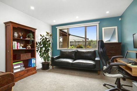 Photo of property in 96b Nicholson Road, Khandallah, Wellington, 6035