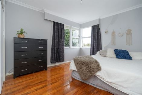 Photo of property in 1 Larnach Street, St Andrews, Hamilton, 3200