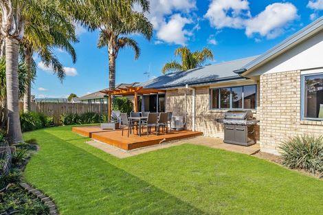 Photo of property in 6 Merivale Court, Rototuna, Hamilton, 3210