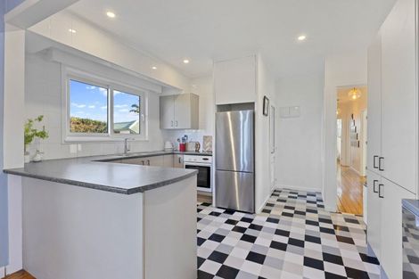 Photo of property in 2/97 Crawford Avenue, Mangere Bridge, Auckland, 2022