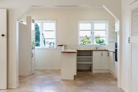 Photo of property in 14 Naylor Street, Hamilton East, Hamilton, 3216