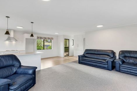 Photo of property in 17 Omapere Street, Whitby, Porirua, 5024