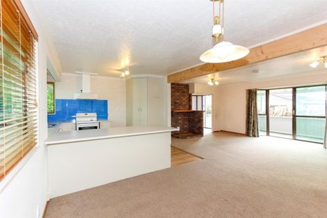 Photo of property in 54 Branch Road, Highlands Park, New Plymouth, 4312