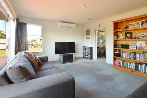 Photo of property in 30 Kirby Street, Glendene, Auckland, 0602