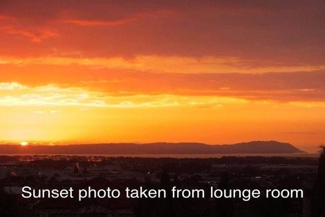 Photo of property in 12 Astelia Place, Goodwood Heights, Auckland, 2105