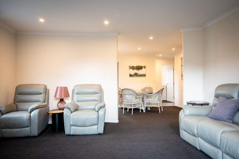 Photo of property in 1 Loader Place, Tawhero, Whanganui, 4501