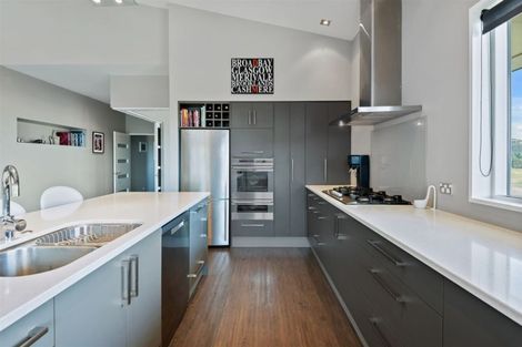 Photo of property in 11 Lucknow Place, Cashmere, Christchurch, 8022