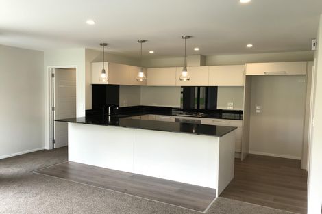 Photo of property in 92 Hillpark Drive, Pokeno, 2402