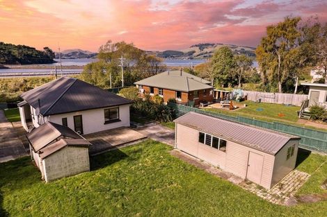 Photo of property in 89 Blanket Bay Road, Sawyers Bay, Port Chalmers, 9023