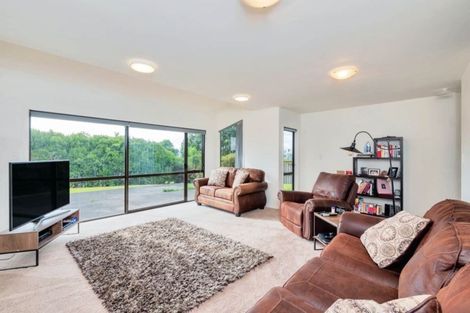 Photo of property in 34 Firth Road, Torbay, Auckland, 0630