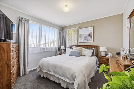 Photo of property in 5 Tikati View, Titahi Bay, Porirua, 5022