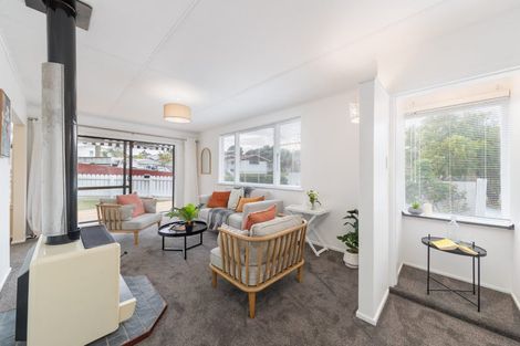 Photo of property in 64 Jillett Street, Titahi Bay, Porirua, 5022