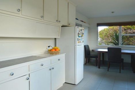 Photo of property in 30 Kirby Street, Glendene, Auckland, 0602