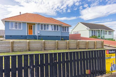 Photo of property in 82 Harper Street, Gonville, Whanganui, 4501