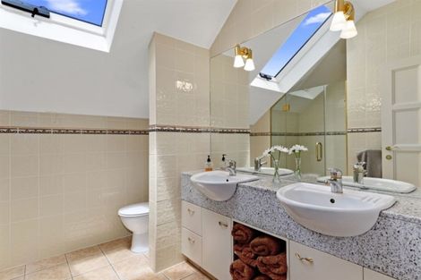 Photo of property in 10 La Cumbre Close, Bethlehem, Tauranga, 3110