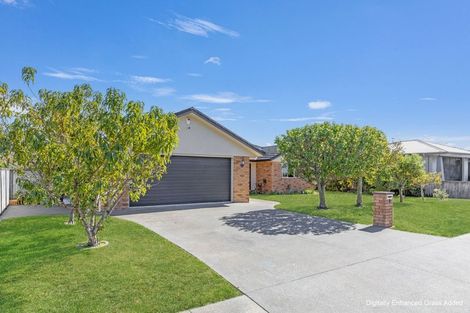 Photo of property in 9 Magnolia Rise, Waipahihi, Taupo, 3330