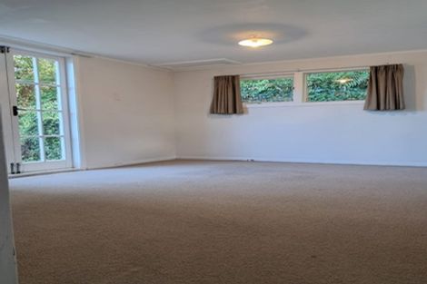 Photo of property in 107 Parkvale Road, Karori, Wellington, 6012