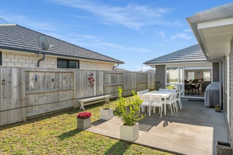 Photo of property in 6 Wahaika Way, Papamoa Beach, Papamoa, 3118