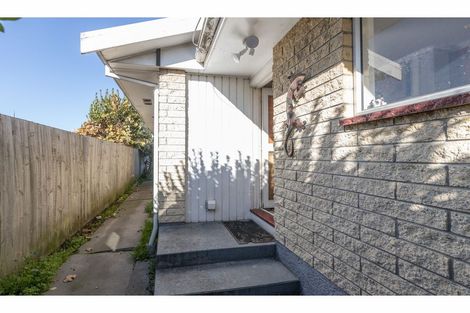 Photo of property in 72 Denise Crescent, Hornby, Christchurch, 8042