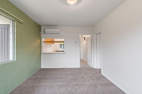 Photo of property in 175a Queens Drive, Lyall Bay, Wellington, 6022