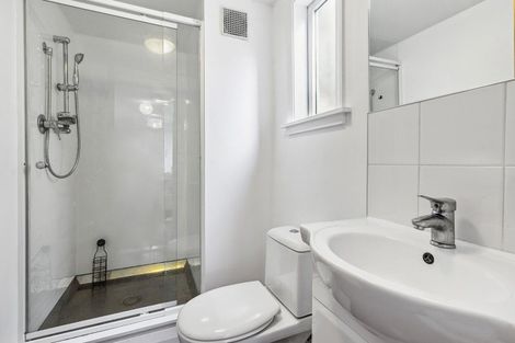 Photo of property in 36 Homewood Avenue, Karori, Wellington, 6012