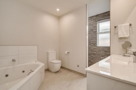 Photo of property in 79 Penetaka Heights, Pyes Pa, Tauranga, 3112