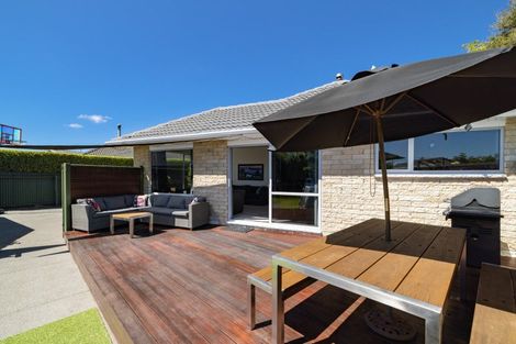 Photo of property in 105 Lowry Avenue, Redwood, Christchurch, 8051