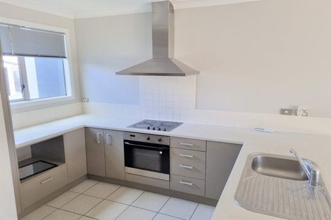 Photo of property in 9b Clearwater Cove, West Harbour, Auckland, 0618